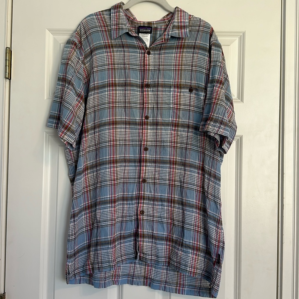 Patagonia men’s organic cotton shirt XL
